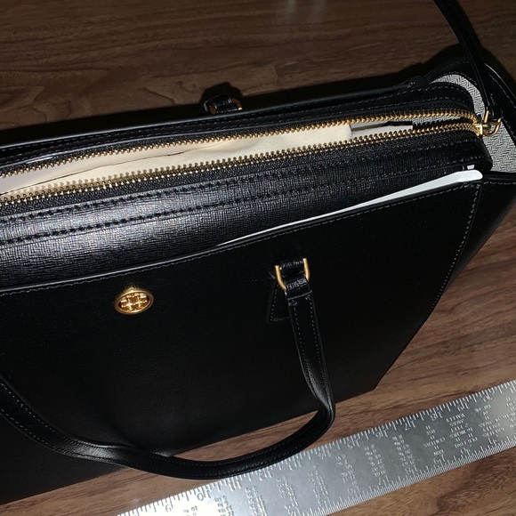 Tory Burch Robinson Leather Tote - Picture 9 of 11